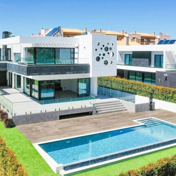 Luxury Villa Land